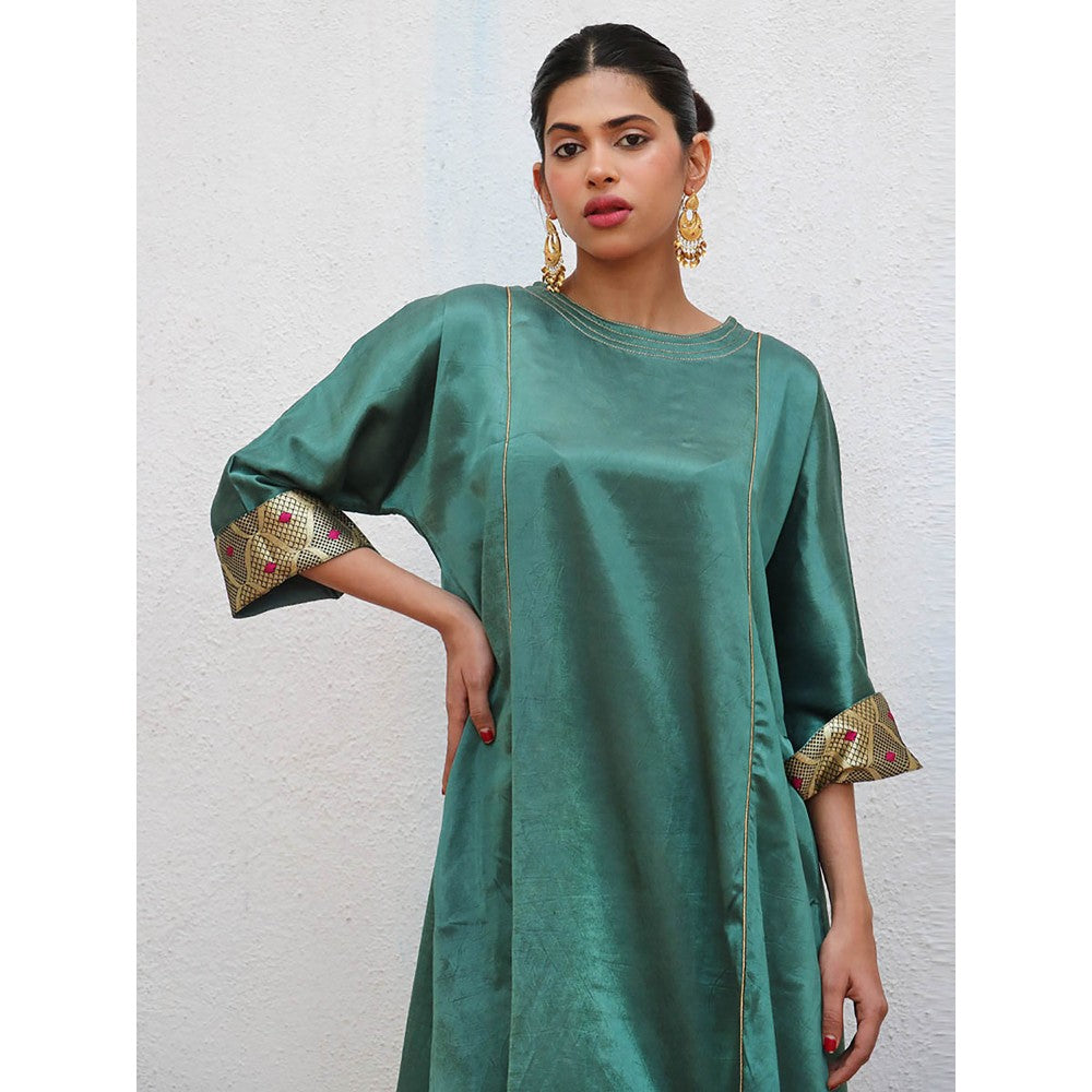 Chidiyaa Sufiyana Junoon Mashru Silk Kurta & Pant (Set of 2)