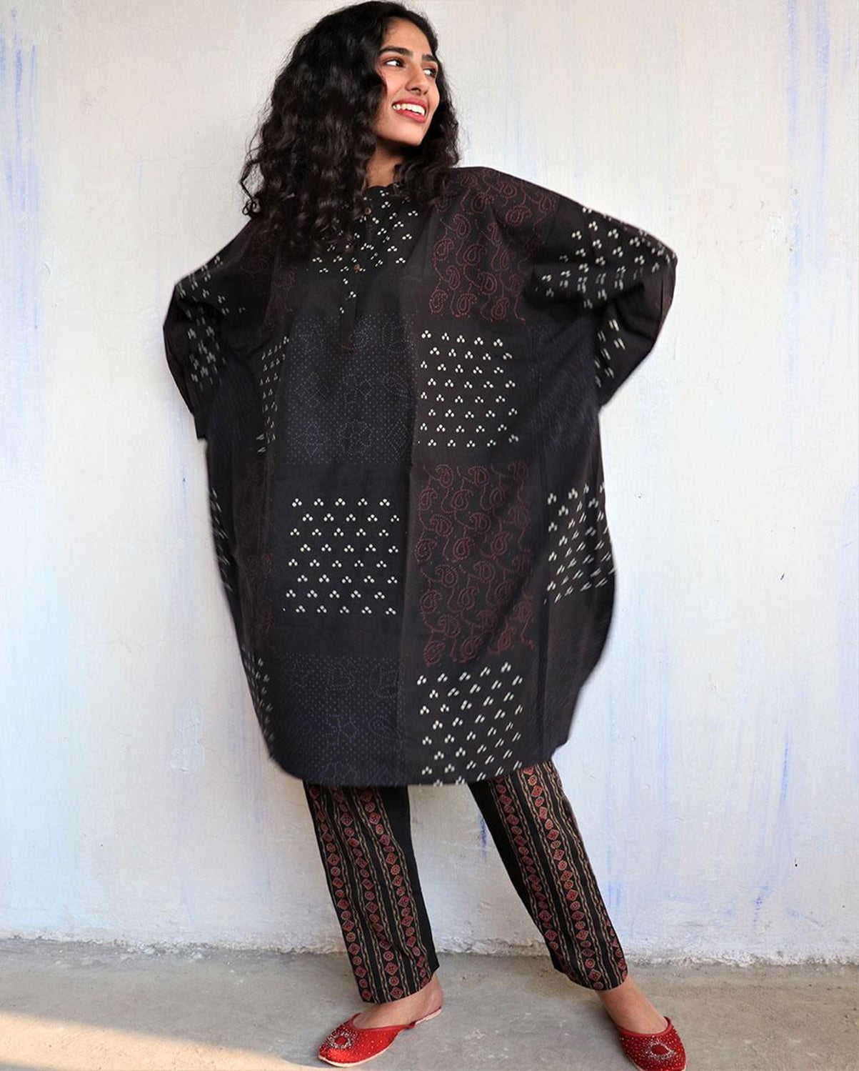 Chidiyaa Black Cotton Kurti, Pant (Set of 2)