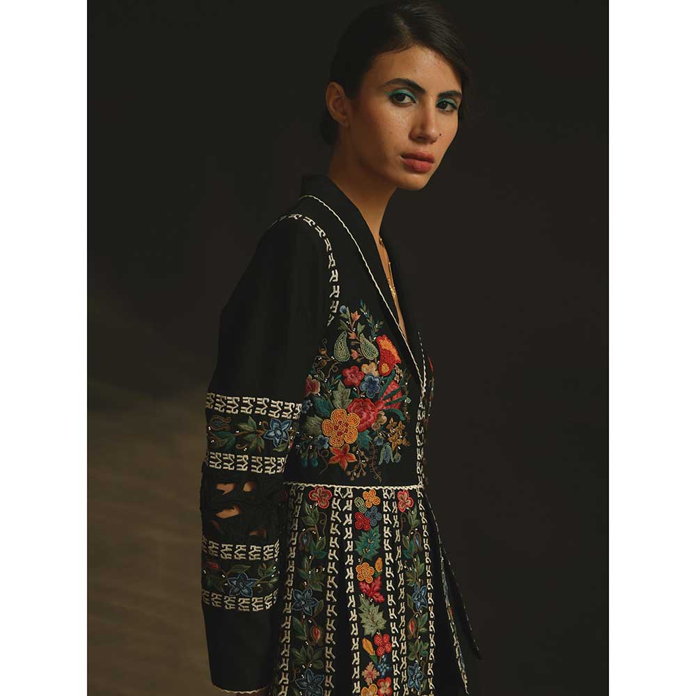CHANDRIMA Black Chanderi Panelled Short Jacket