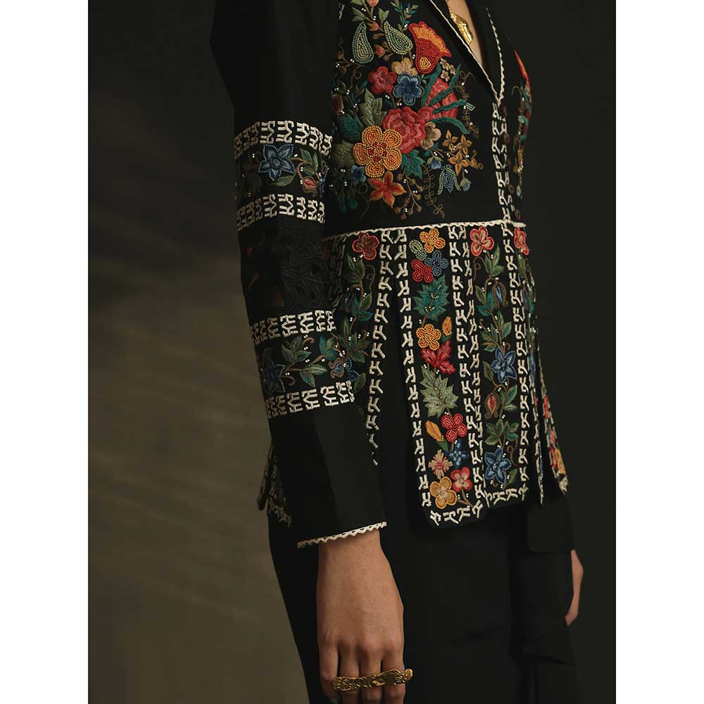 CHANDRIMA Black Chanderi Panelled Short Jacket