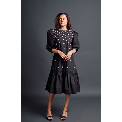 Deepika Arora Black Long Gathered Hem Midi Dress