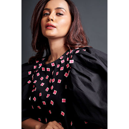 Deepika Arora Black Long Gathered Hem Midi Dress