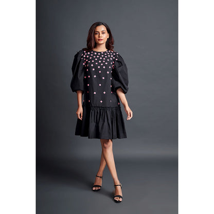 Deepika Arora Black Short Backless Gathered Hem Mini Dress