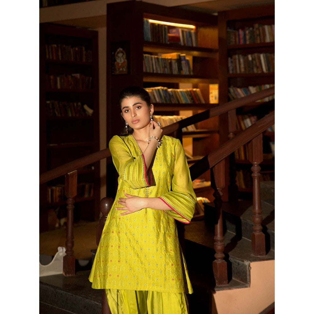 DEEPTHEE Neon Green Short Kurti & Tulip-Dhoti Pant (Set of 2)