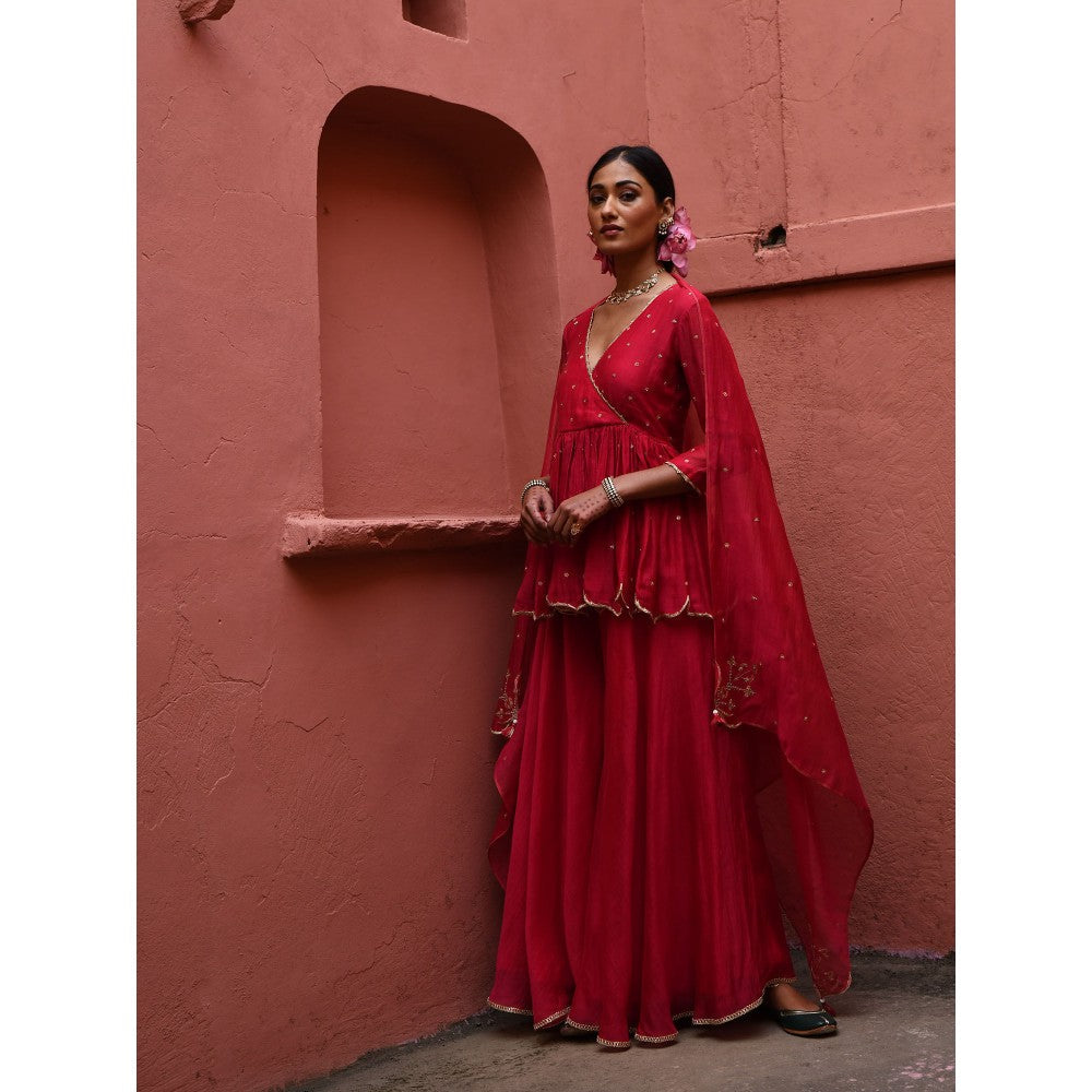 DEEPTHEE Vermillion Short Peplum (Set of 3)