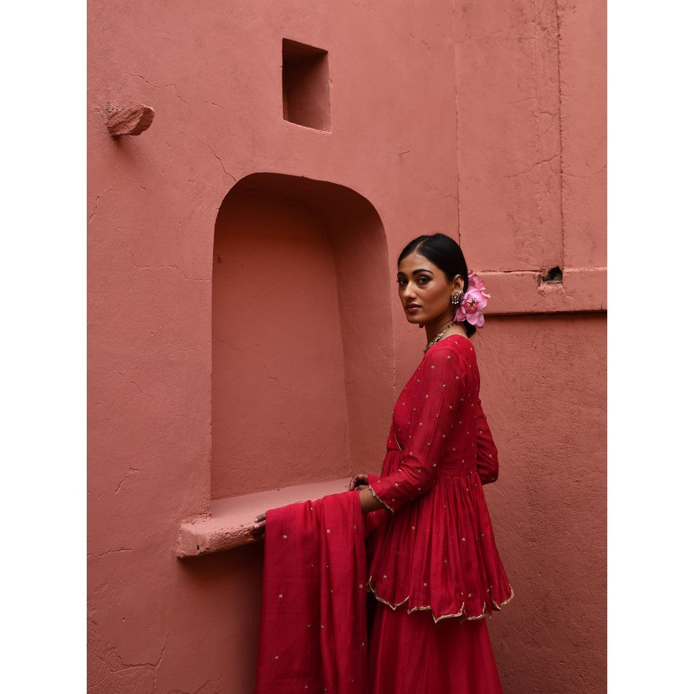 DEEPTHEE Vermillion Short Peplum (Set of 3)