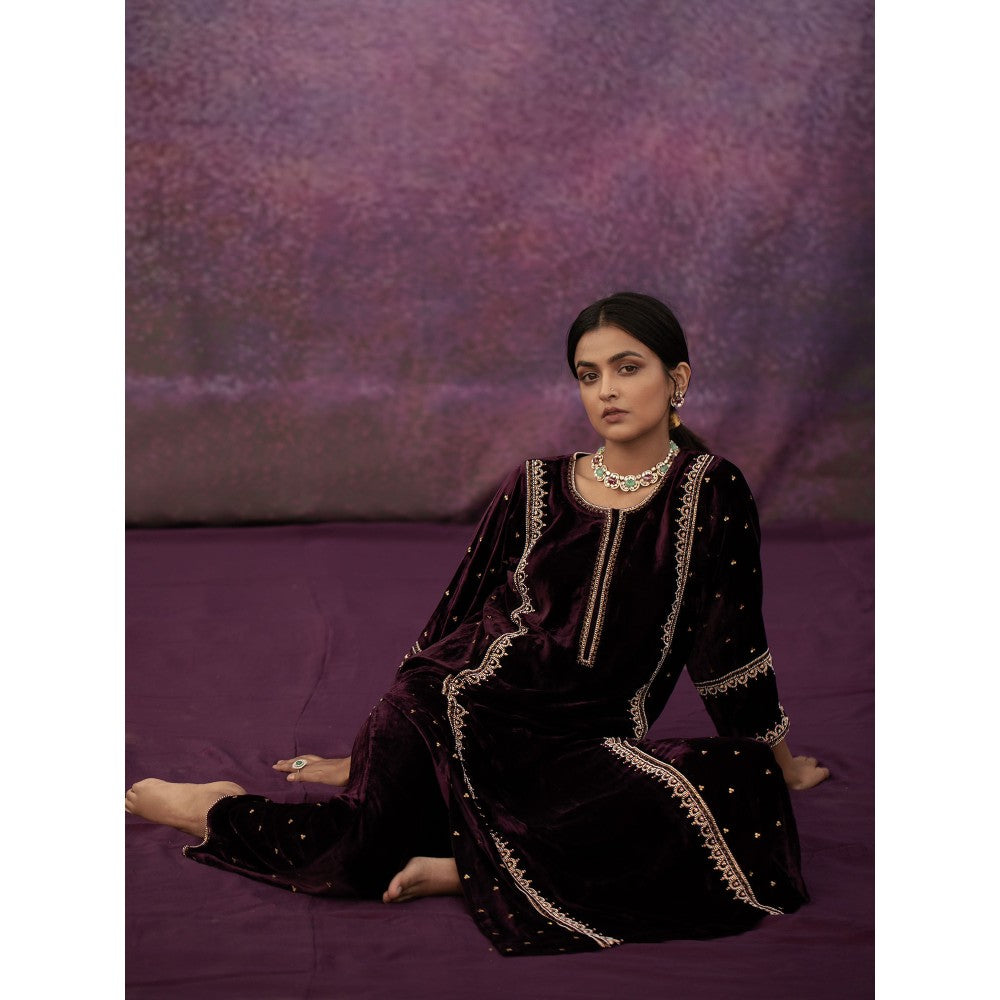 DEEPTHEE Purple Moti Scallop Hand Embroidered Kurta with Pant & Dupatta (Set of 3)