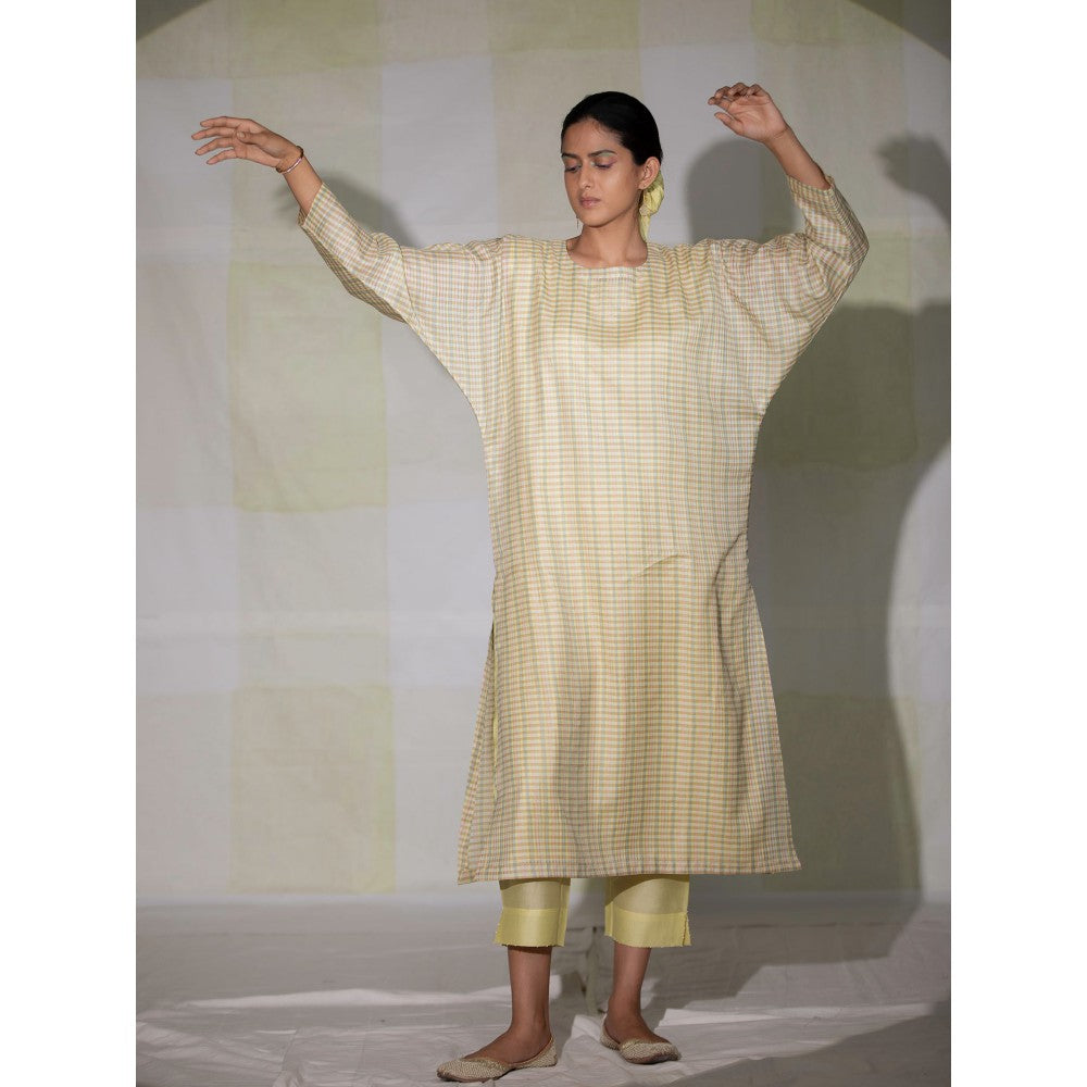 DEEPTHEE Yellow Raglan Sleeve Kurta with Pant (Set of 2)