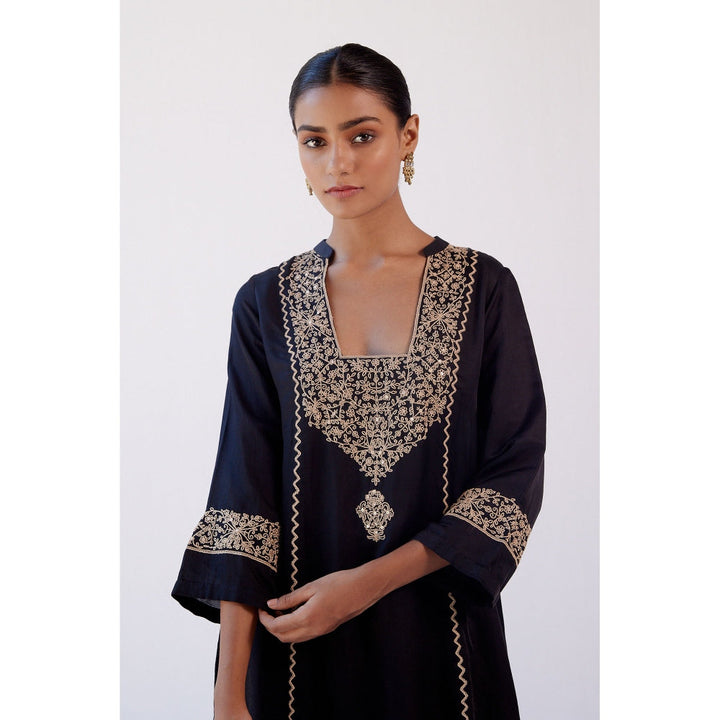 Devnaagri Black Dori Embroidered Kurta and Dhoti with Dupatta (Set of 3)