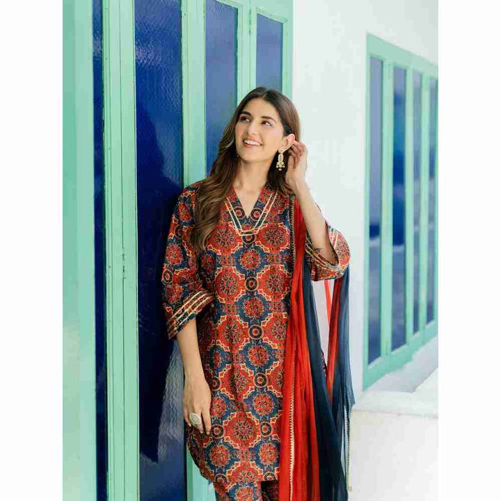 DIMPLE DESIGN STUDIO Multi-Color Printed Kurta with Pant & Dupatta (Set of 3)