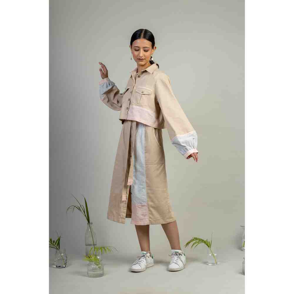 Doodlage Beige Puff Sleeve Crop Jacket