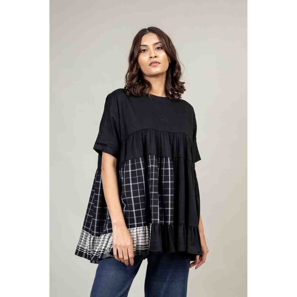 Doodlage Black Panelled Gathered Top