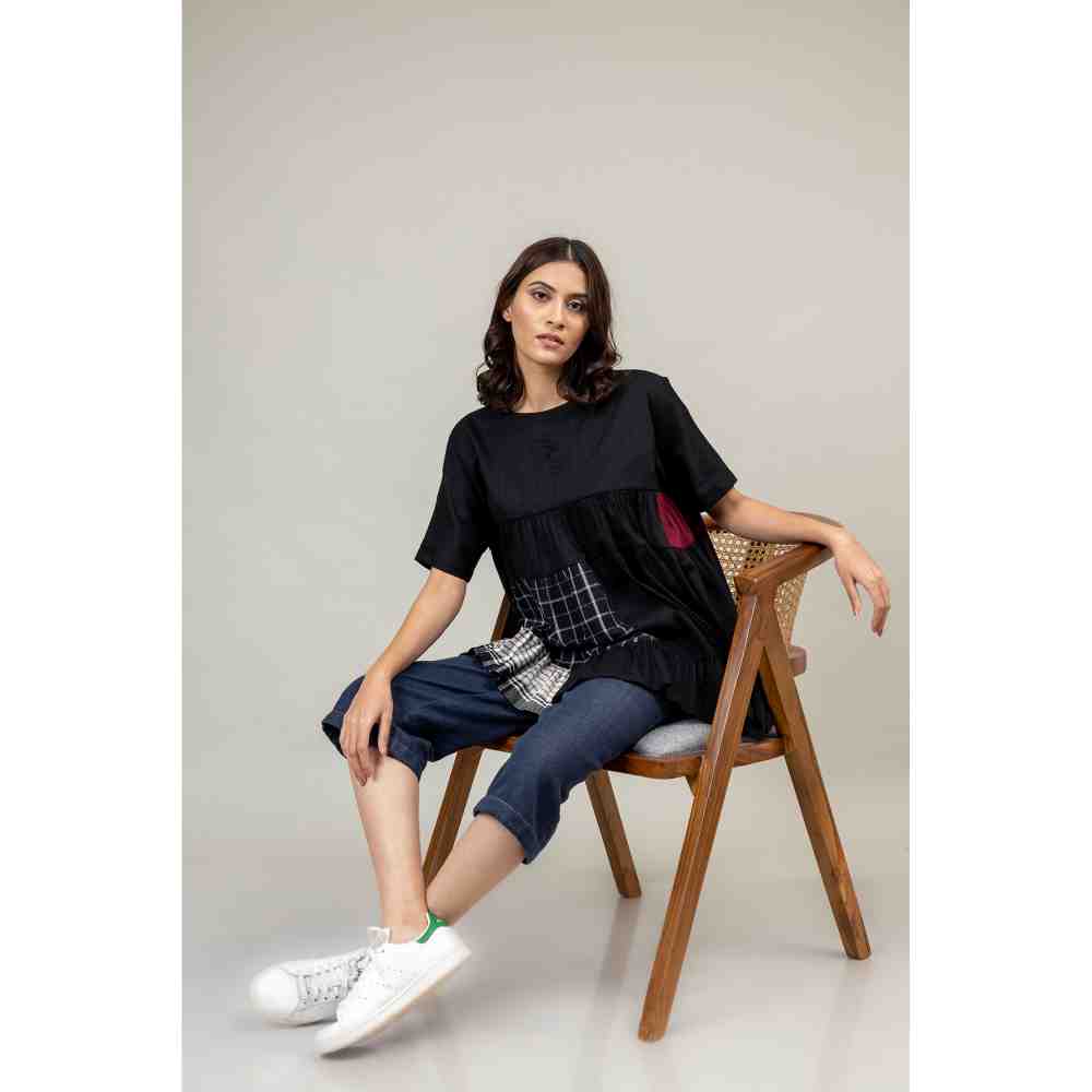 Doodlage Black Panelled Gathered Top