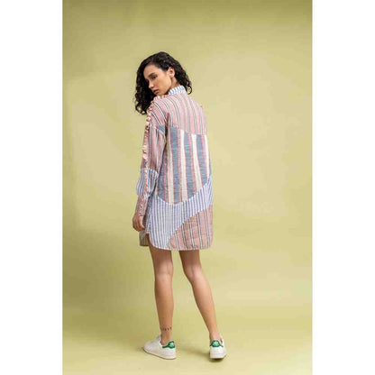 Doodlage Multicolor Panelled Front Open Dress