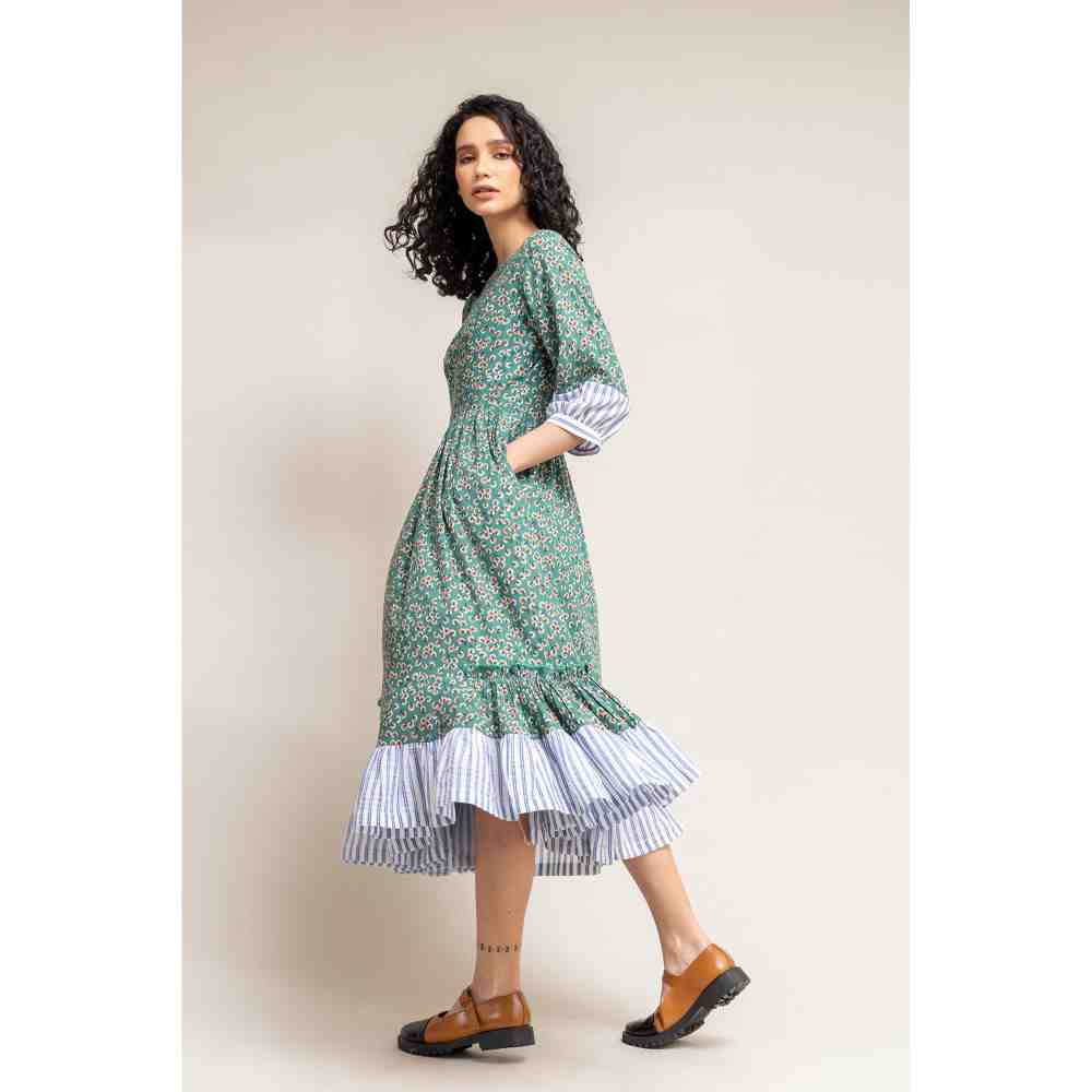 Doodlage Green Floral Printed Gathered Dress