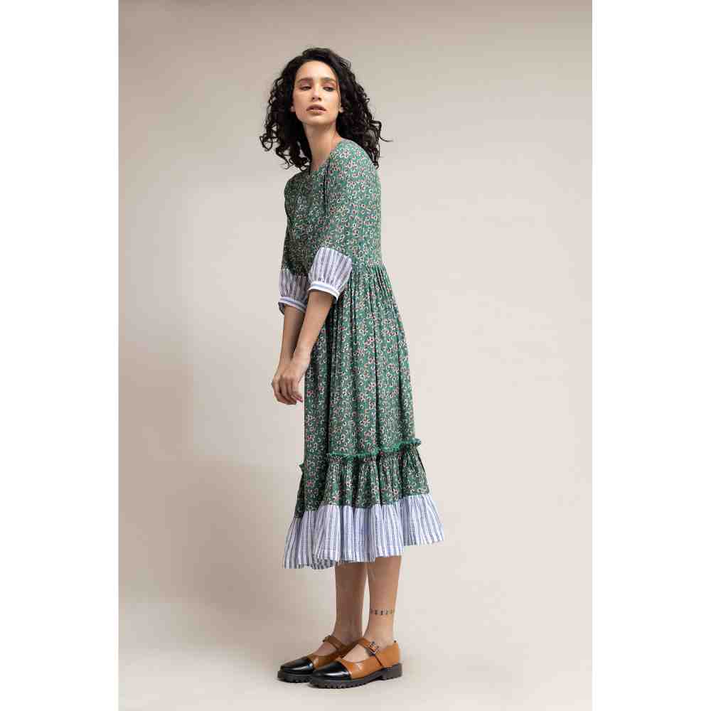 Doodlage Green Floral Printed Gathered Dress