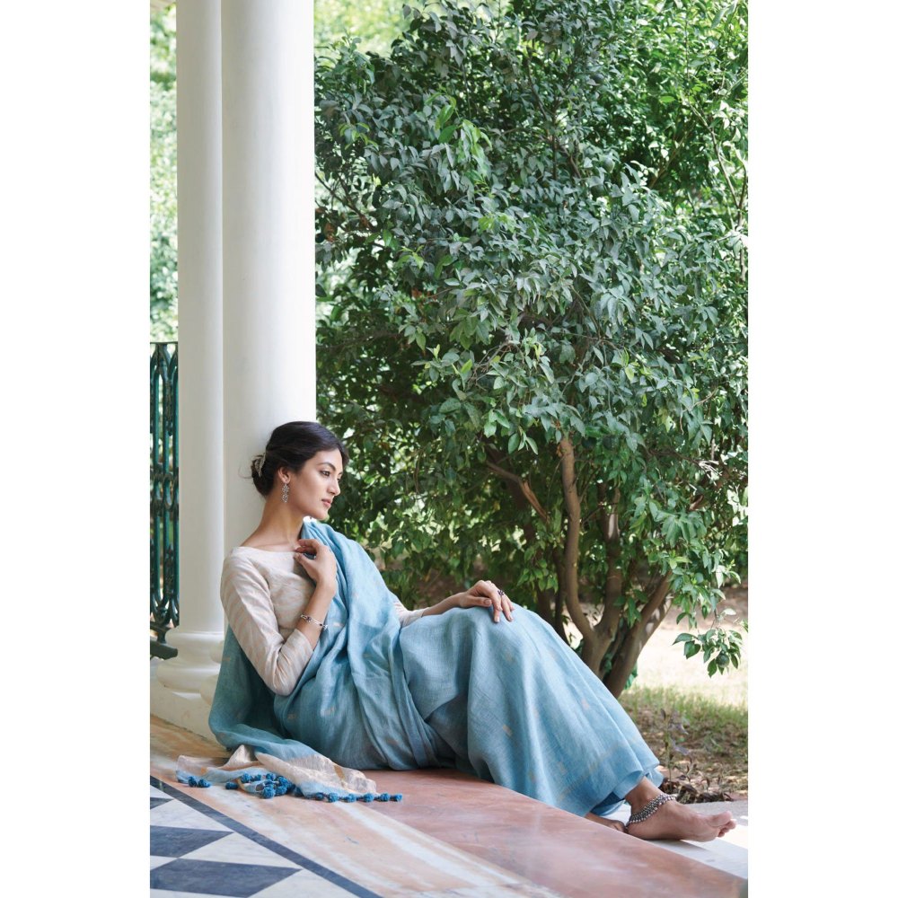 Dressfolk Parul Saree with Unstitched Blouse