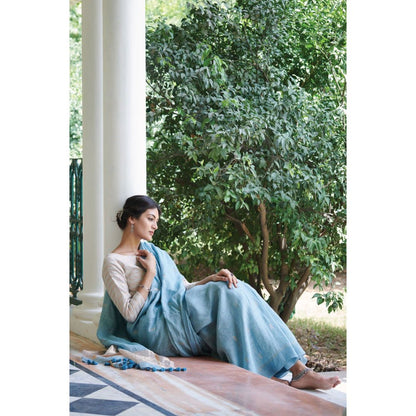 Dressfolk Parul Saree with Unstitched Blouse