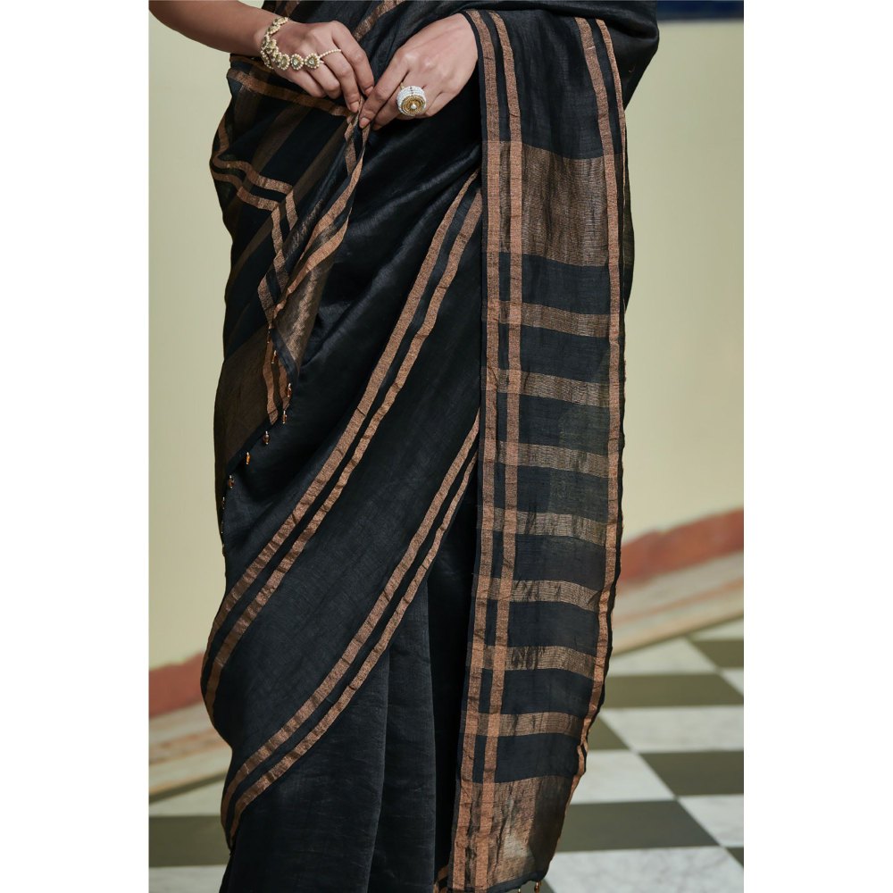 Dressfolk Kaala Khatta Saree