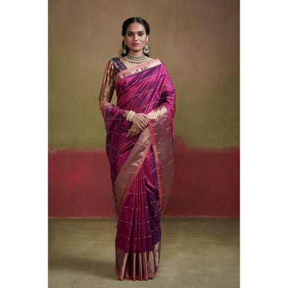 Dressfolk Magenta Maheshwari Heavy Weight Silk Saree without Blouse