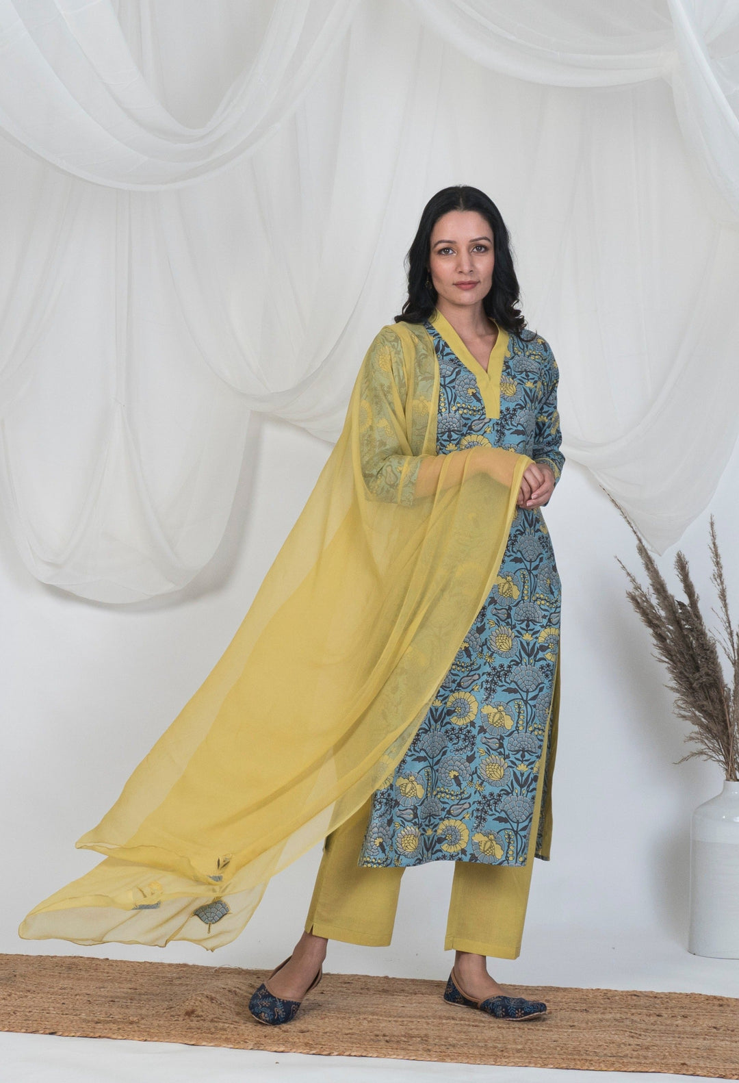 Akiso Yellow Dupatta with Mughal Butta Embroidery