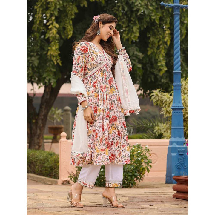 EverBloom Nargis White Flower Alia Set With Pant And Dupatta (Set of 3)