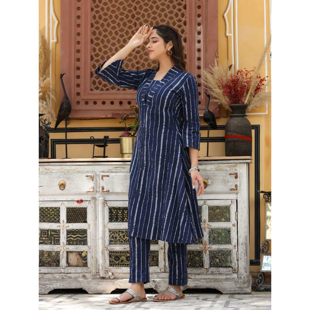 EverBloom Misha Navy Blue Yarn Dyed Embroidered Co-ord (Set of 2)