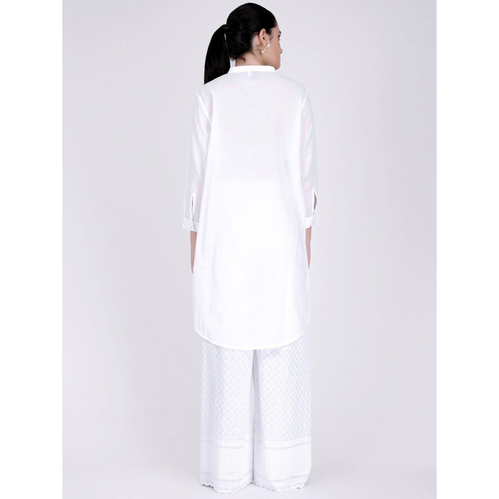 First Resort by Ramola Bachchan White Nehru Collar Kurta And Embroidered Pants (Set of 2)