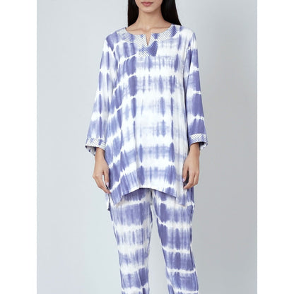 First Resort by Ramola Bachchan Blue And White Tie-Dye Lounge (Set of 2)