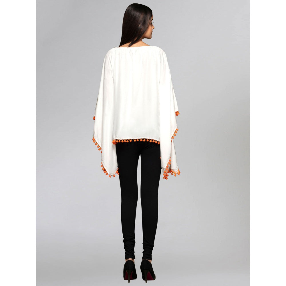 First Resort by Ramola Bachchan White Pom Pom Poncho