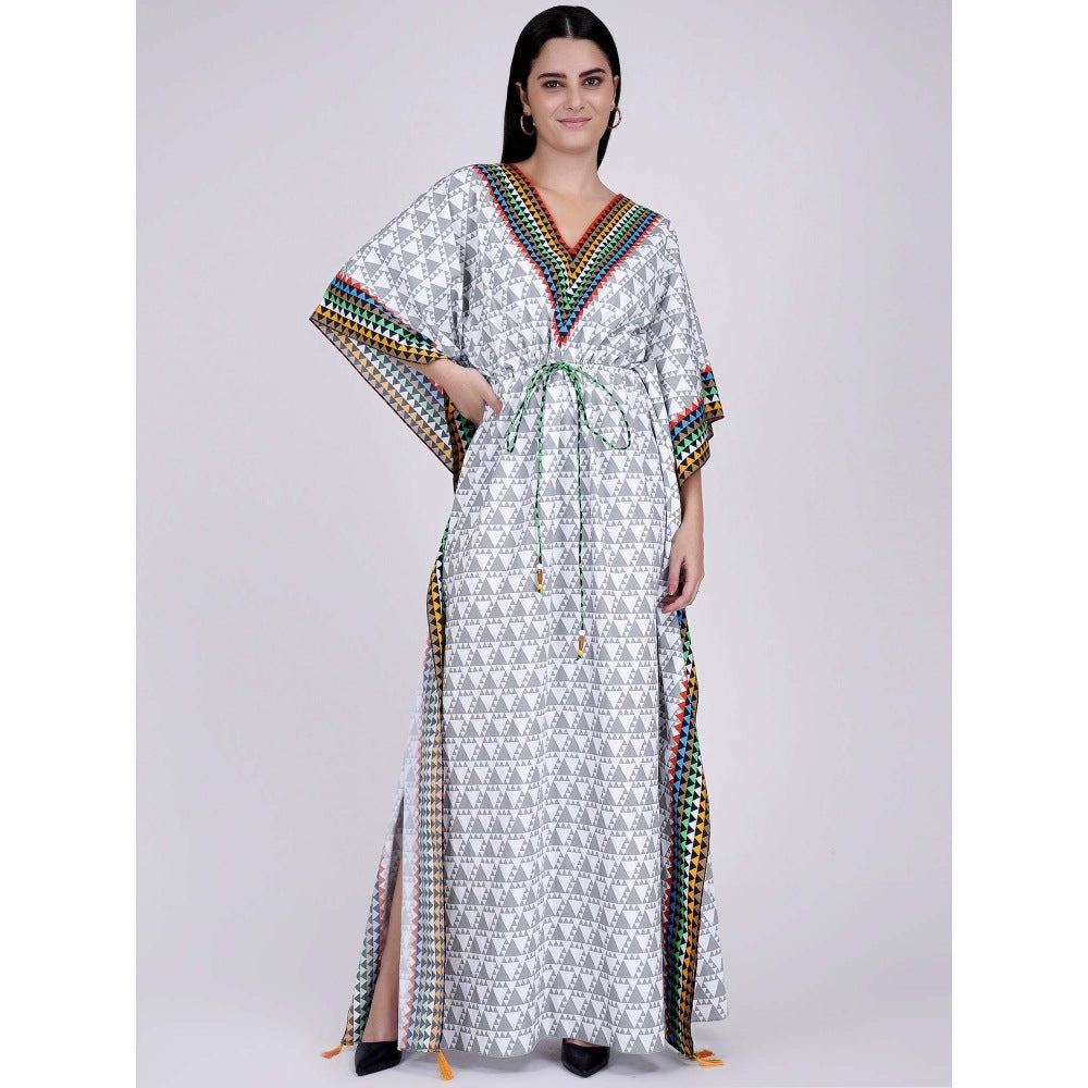 First Resort by Ramola Bachchan Grey And White Triangle Geometric Print Full Length Kaftan