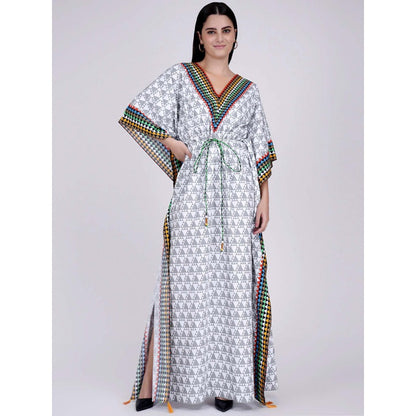 First Resort by Ramola Bachchan Grey And White Triangle Geometric Print Full Length Kaftan