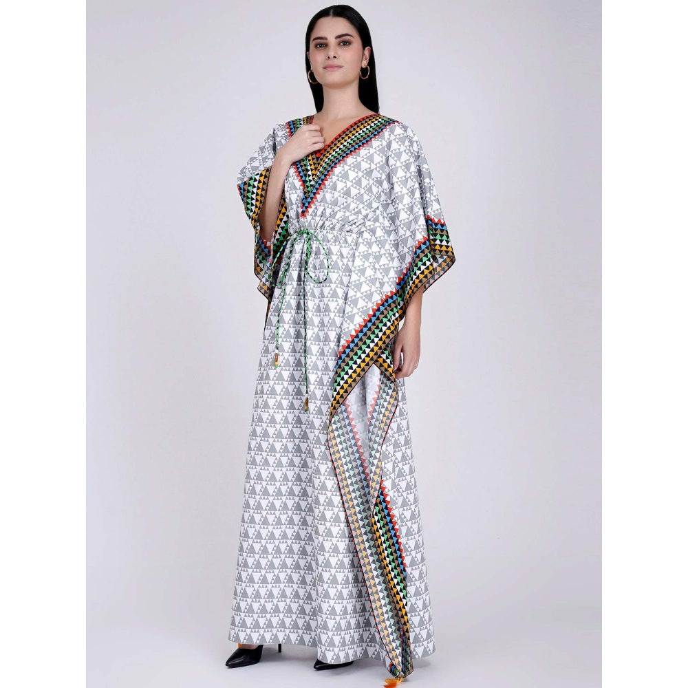First Resort by Ramola Bachchan Grey And White Triangle Geometric Print Full Length Kaftan
