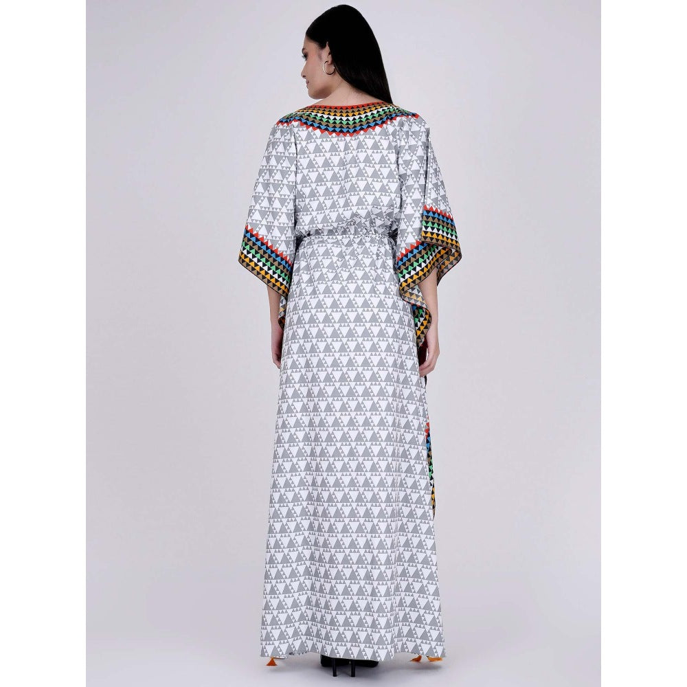 First Resort by Ramola Bachchan Grey And White Triangle Geometric Print Full Length Kaftan