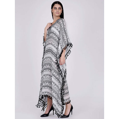 First Resort by Ramola Bachchan White And Grey Aztec Mid Length Kaftan
