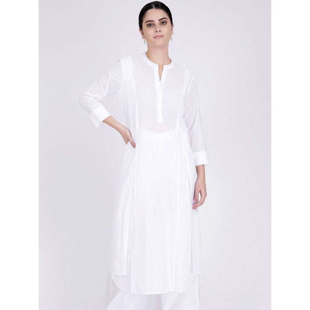 First Resort by Ramola Bachchan White Straight Kurta