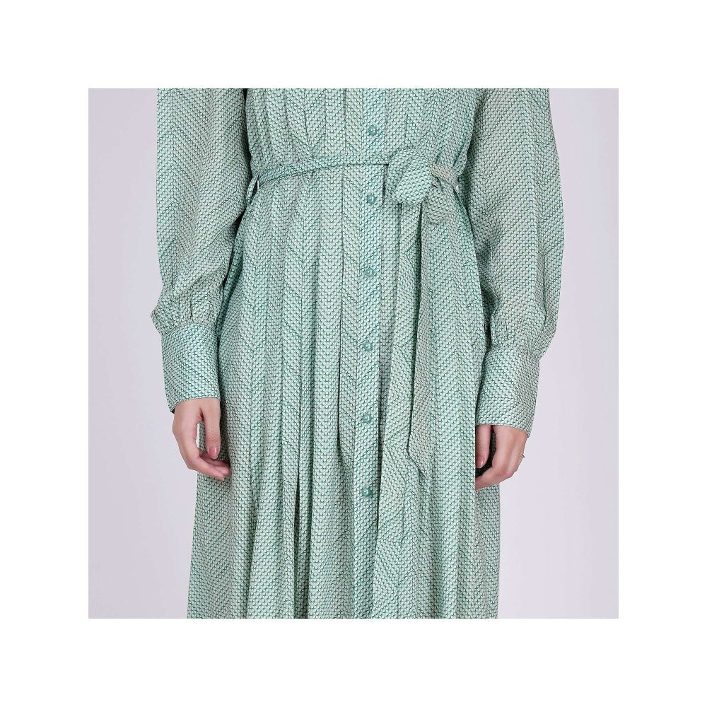 First Resort by Ramola Bachchan Green And White Chevron Maxi Dress (Set of 2)