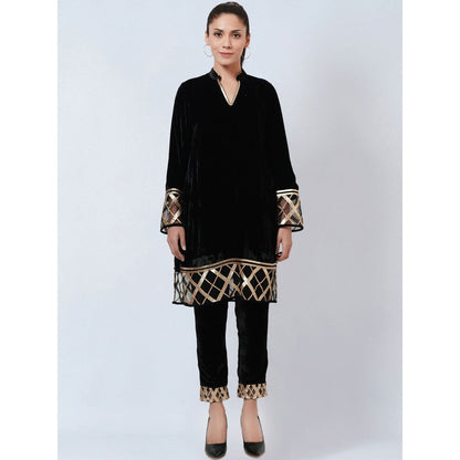 First Resort by Ramola Bachchan Black Silk Velvet Kurta & Pant with Gota Lace (Set of 2)