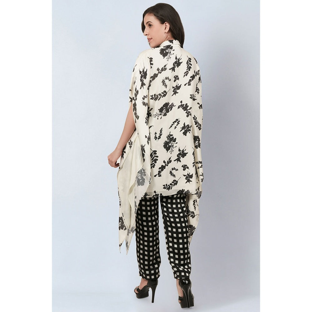 First Resort by Ramola Bachchan Ivory and Black Floral Combination Print Co-Ord (Set of 2)