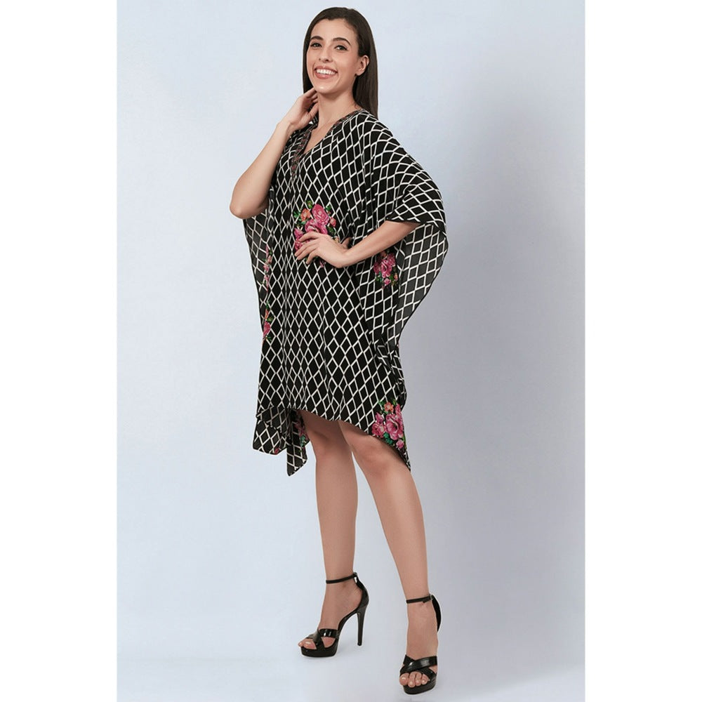 First Resort by Ramola Bachchan Black And White Kaftan Top
