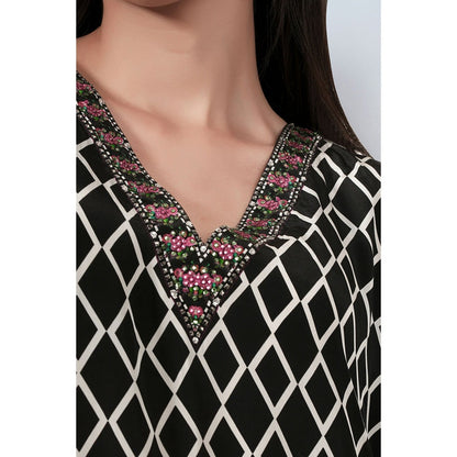 First Resort by Ramola Bachchan Black And White Kaftan Top