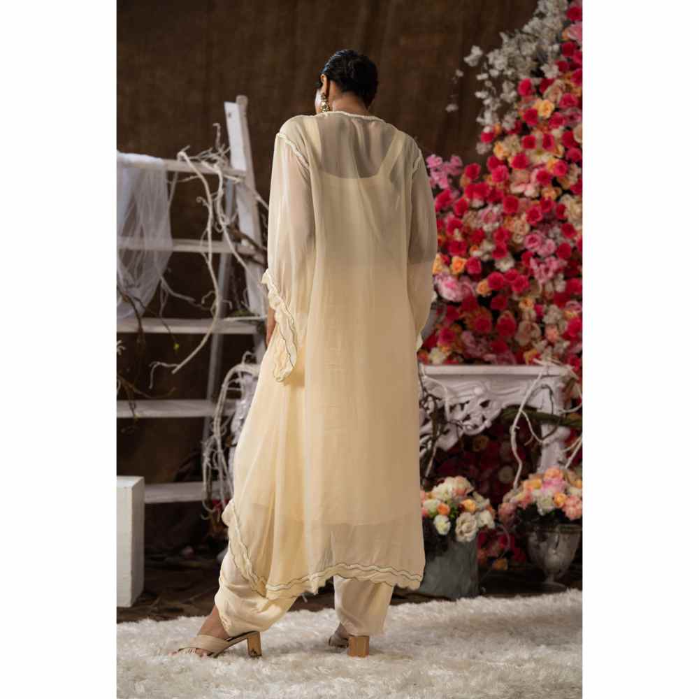 Farha Syed Ivory Champagne Kurta (Set of 4)