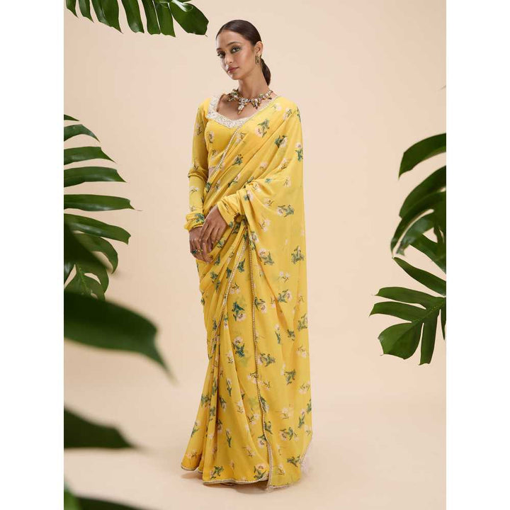 Gajra Gang Mahima Mahajan Yellow Digital Floral Printed Saree (Set of 2)