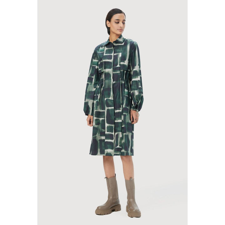 Genes Lecoanet Hemant Relaxed Fit Shirt-Dress with Adjustable Waist & Abstract Checks Green