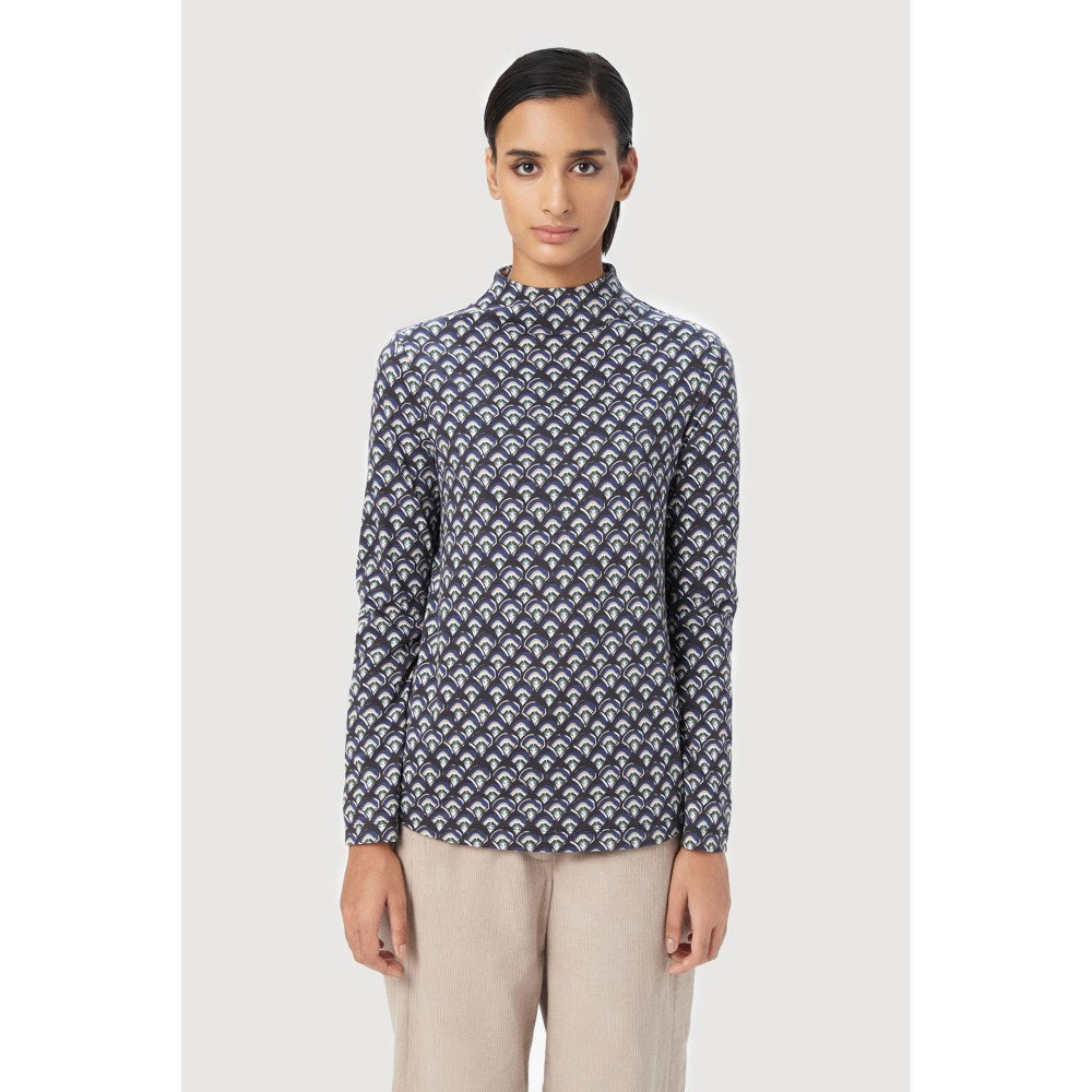 Genes Lecoanet Hemant Slim Fit Raised Neck Top with Scallop Print & Unique Dart Placement Blue