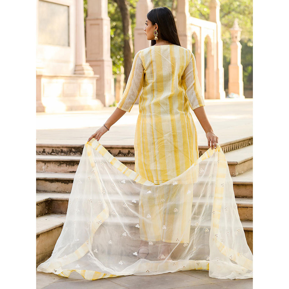 Gulabo Jaipur Yellow Embroidered Kurta And Pant With Dupatta (Set of 3)