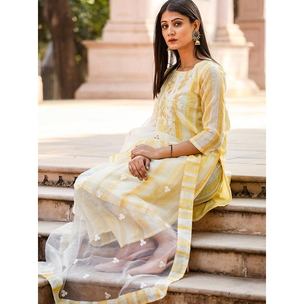 Gulabo Jaipur Yellow Embroidered Kurta And Pant With Dupatta (Set of 3)