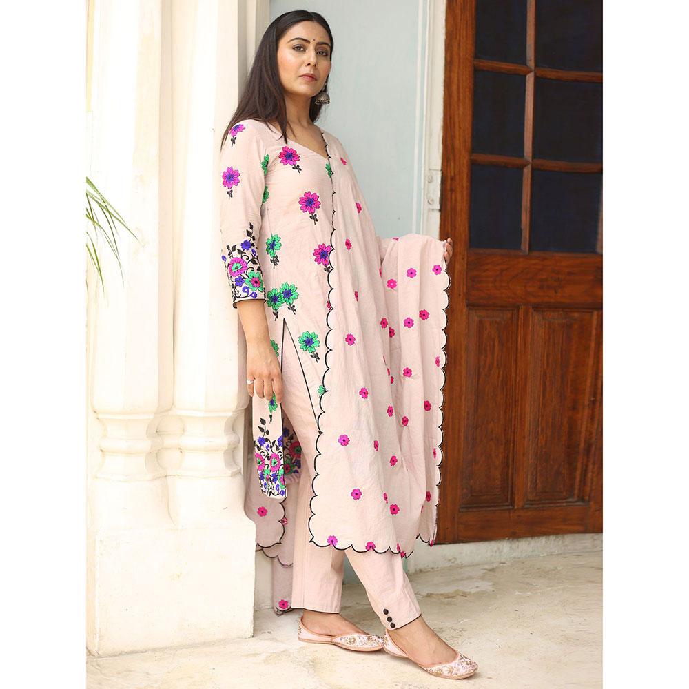 Gulabo Jaipur Pink Poppy Kurta With Pant And Dupatta (Set Of 3)