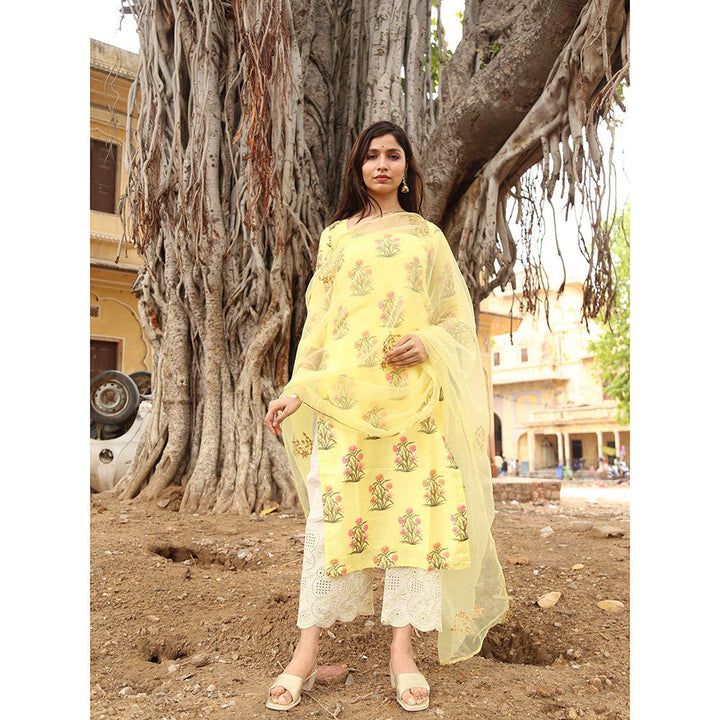 Gulabo Jaipur Yellow Chanderi Kurta With Pyjama & Organza Golden Detailing Dupatta (Set of 3)