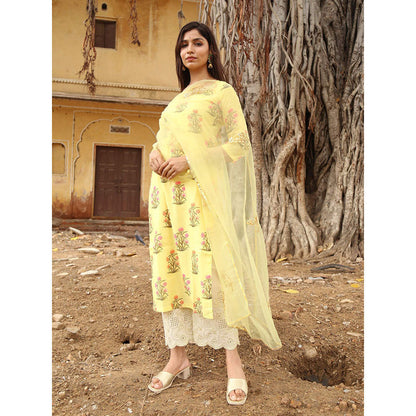 Gulabo Jaipur Yellow Chanderi Kurta With Pyjama & Organza Golden Detailing Dupatta (Set of 3)